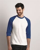 Unisex Heavy Cotton™ Raglan Three-Quarter Sleeve T-Shirt